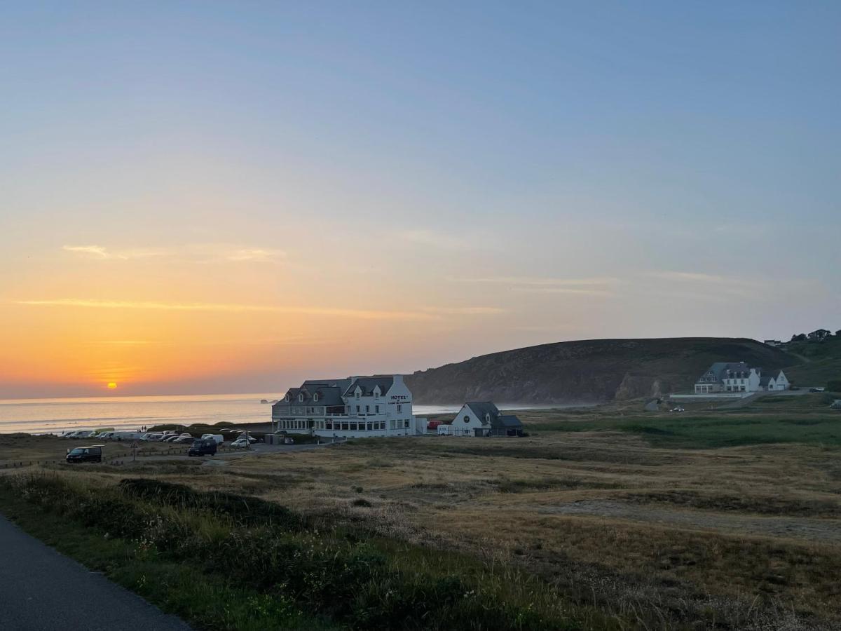 Hotel De La Baie Des Trepasses Plogoff Eksteriør billede