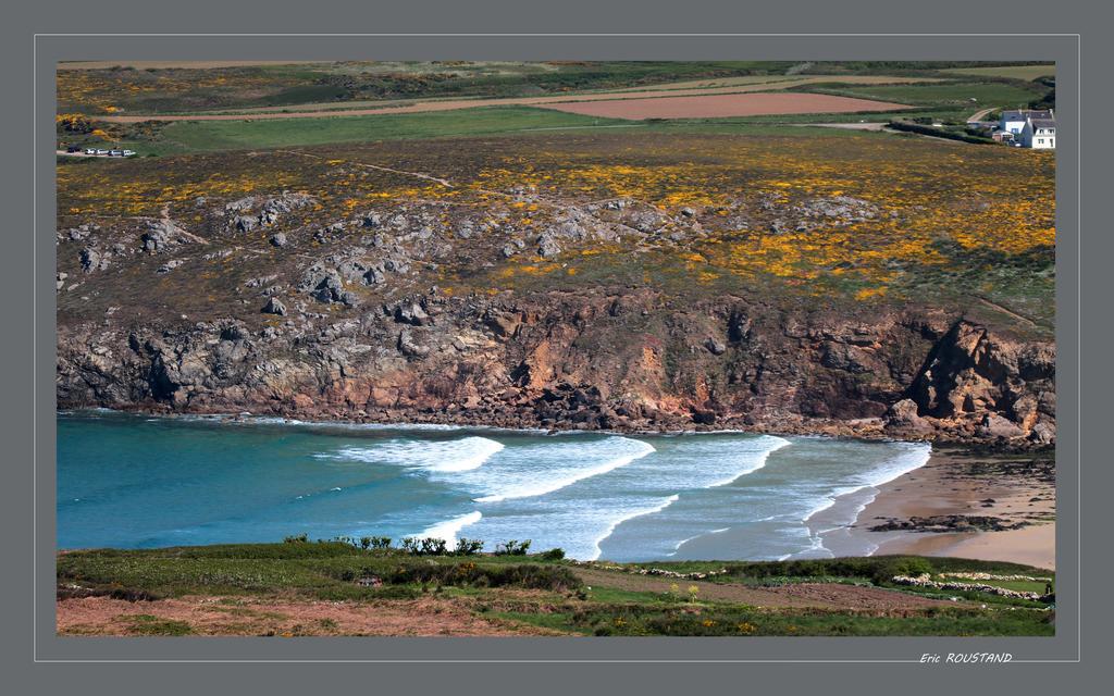 Hotel De La Baie Des Trepasses Plogoff Eksteriør billede